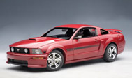 福特野马跑车2007 限量3000台 汽车模型 奥拓阿 1：18 红色 73112