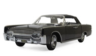 1961年林肯大洋洲硬顶  汽车模型 1：18一鸣  20078 黑色