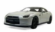 尼桑GTR-35 汽车模型 77392 奥拓阿 1：18 珍珠白