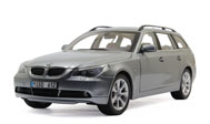 宝马545旅行车 汽车模型 1:18 德国原厂 308413 银色