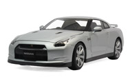 尼桑GT-R (R35) 汽车模型 autoart 1：18 银色 77386